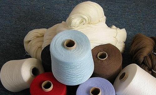 國貨當(dāng)潮 紡織服裝股強(qiáng)勢(shì)上揚(yáng)，針織品引領(lǐng)國產(chǎn)品牌崛起新浪潮